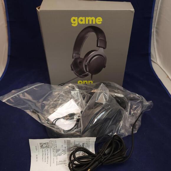 ONN Wired Gaming Headset with Mic Black Open Box + Walmart $30 Receipt - Picture 1 of 5